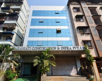 Hotel O Parth Regency - Naggar - Edificio