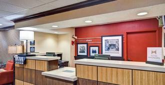 Hampton Inn Albany-Wolf Road - Albany - Resepsiyon