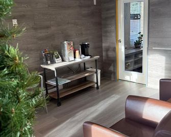 Breakaway Motel - White Rock