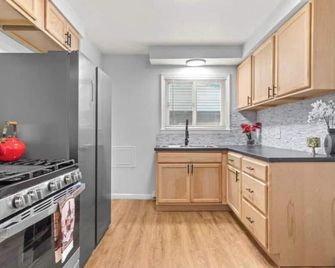 Pleasant 2-bedroom apartment in Detroit perfect for your stay - Détroit - Cuisine