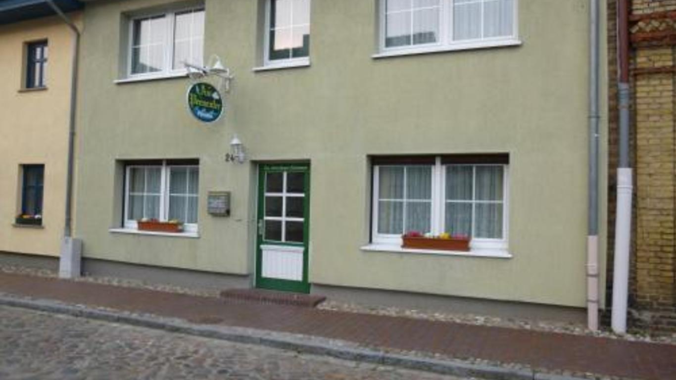 Pension am Peeneufer UG
