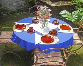 La Casona Breakfast & Wellness Center - Valle de Bravo - Patio