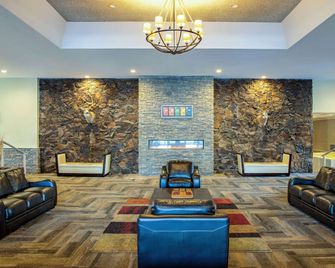 Days Inn by Wyndham Cranbrook Conference Centre - Cranbrook - Lounge