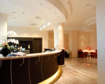 San Giorgio, Sure Hotel Collection by Best Western - Forlì - Reception