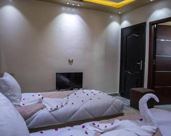City Hotel - Cairo