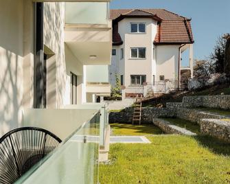 Aparthotel Nest Inn Meteor - Cluj - Edificio