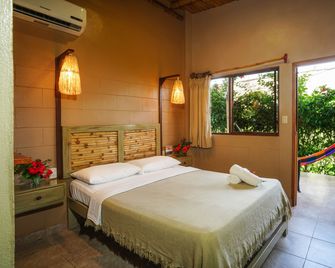 Hotel Kundalini - Montañita (Guayas)