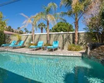 Beautiful 2300sf 3Bdr 3 Bath Home - Pool & Zen Garden - Palm Springs - Pool