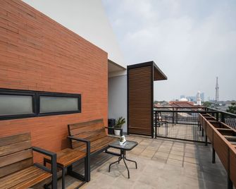 Cove Satasapta - Jakarta - Balcony