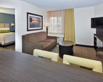 Sonesta Simply Suites Boston Burlington - Burlington - Вітальня