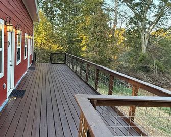 Wandering Inn Fy25 Build. - Monroe - Balcony