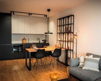 Luxury city center apartment - parking included - Kosice - Cozinha