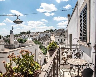 Perlage Suite Luxury B&B - Amazing view of Trulli - Alberobello - Balcony