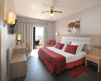 Hotel Salobreña Suites - Salobreña