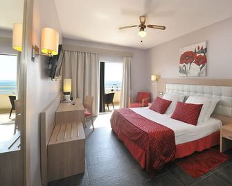 Hotel Salobreña Suites - Salobreña