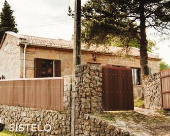 2 bedrooms house with enclosed garden and wifi at Sistelo - Sistelo - Outdoor view