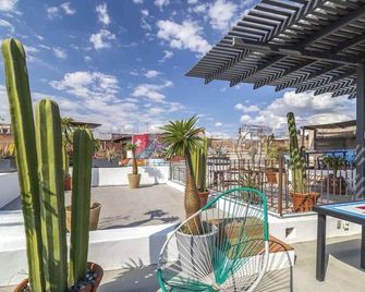 Suite en Centro Historico Terraza, Wifi, Desk, AC - Santiago de Querétaro - Balcony