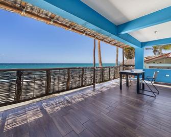 Sol y Arena.\nVista a la playa espectacularmente hermosa frente a tu balcon. - Buenavista - Balcony