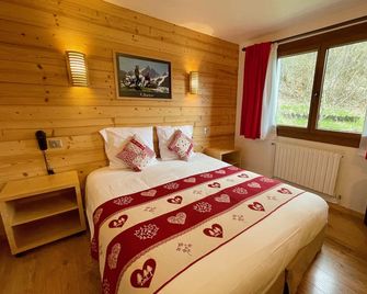 Hôtel Chalet Le Panoramique - Le Freney-d'Oisans - Schlafzimmer