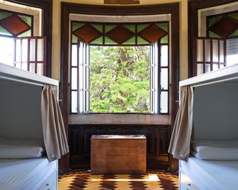 Sant Jordi Hostels Lisbon - Λισαβόνα