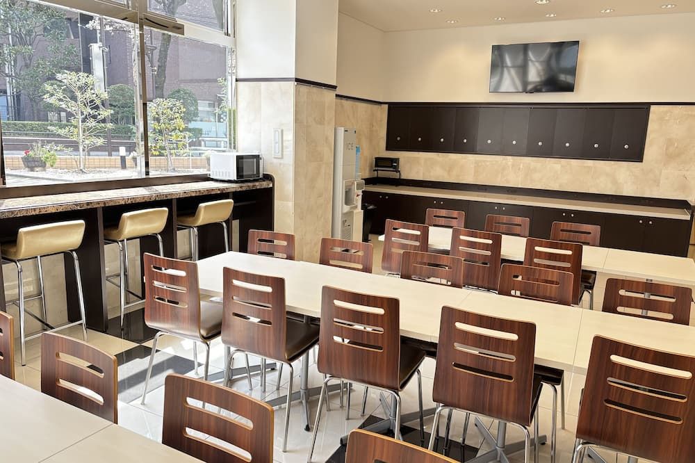 طويوكو إن طوكيو سايبو إيكيبوكورو لاين هيجاشي كوروميه ستيشن نيشي