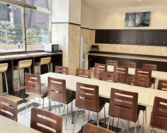 Toyoko Inn Tokyo Seibu Ikebukuro sen Higashi kurume eki Nishi guchi - Nishitōkyō - Restaurante