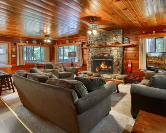 55 Deer Creek - Yosemite Valley