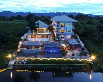 Princess River Kwai Hotel - Kanchanaburi - Building