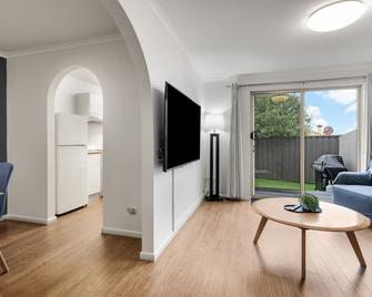 Elphin Motel & Serviced Apartments - Launceston - Stue