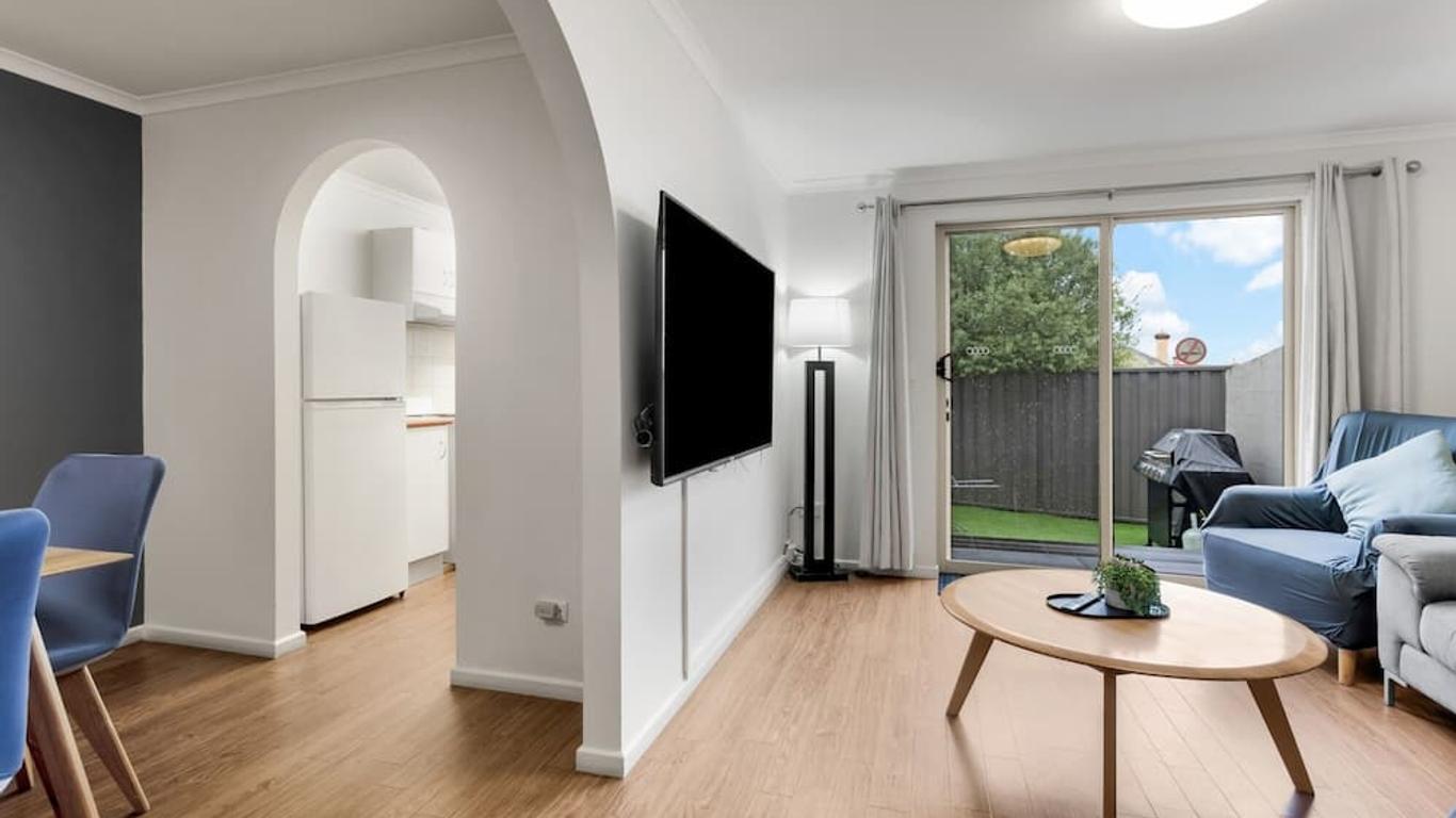 Elphin Serviced Apartments