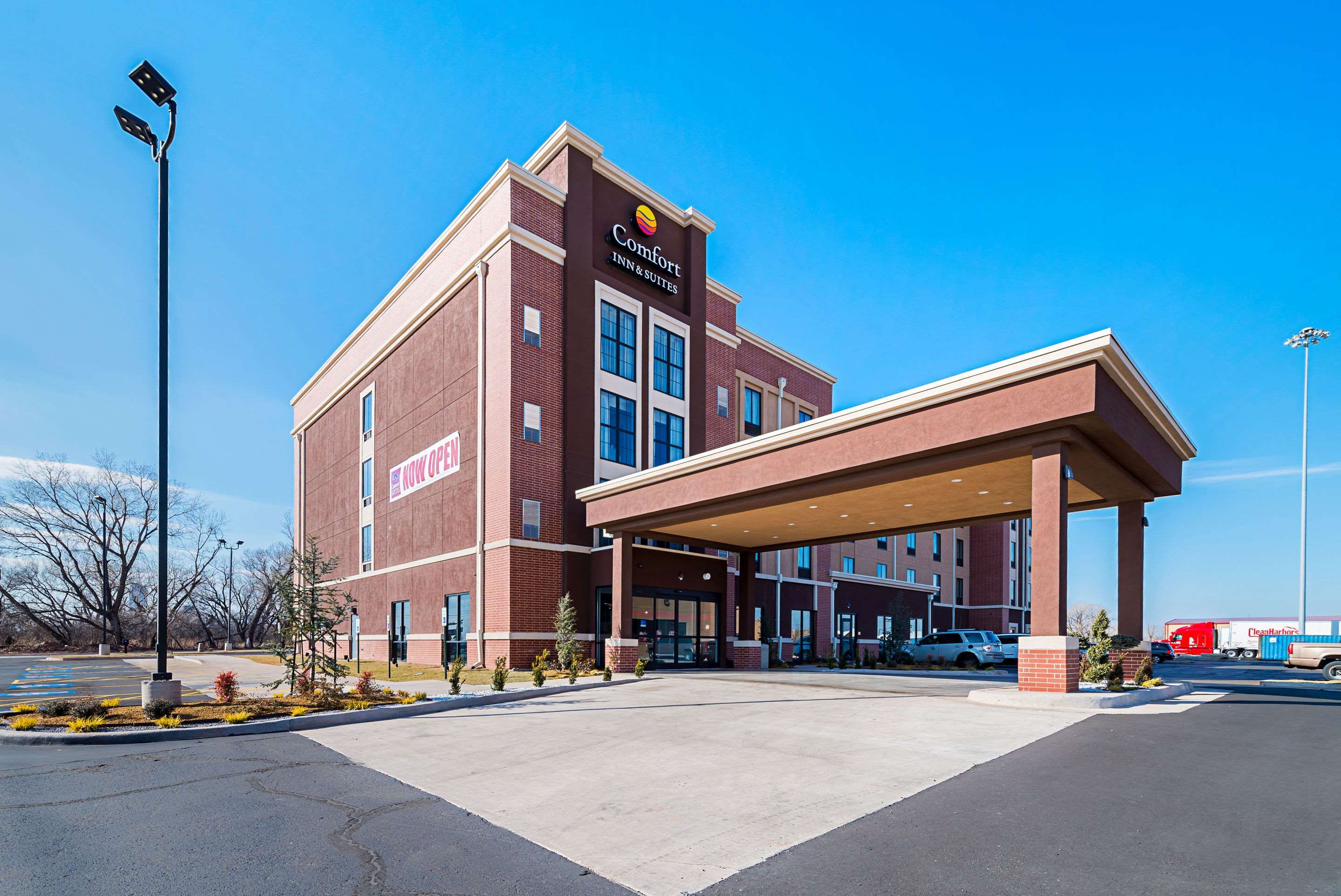 Comfort Inn And Suites Oklahoma City Near Bricktown 81 1 1 8