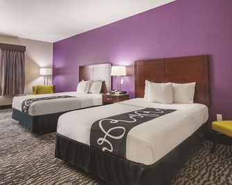 La Quinta Inn & Suites by Wyndham Fresno Northwest - Fresno - Soverom