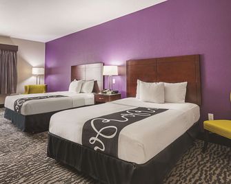 La Quinta Inn & Suites by Wyndham Fresno Northwest - פרסנו - חדר שינה
