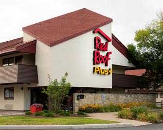 Red Roof Inn Plus+ Pittsburgh South - Airport - Pittsburgh - Bangunan
