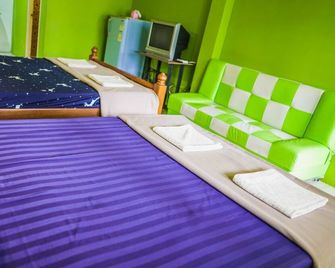 Roomquest Amphawa Vaylasamran - Amphawa - Spa
