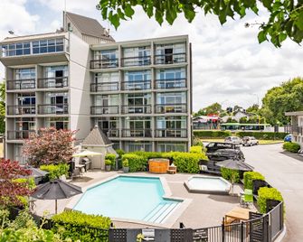 Heartland Ambassador Hotel Hamilton - Hamilton - Byggnad