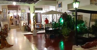 Hotel La Casona Iquitos - Iquitos - Βεράντα