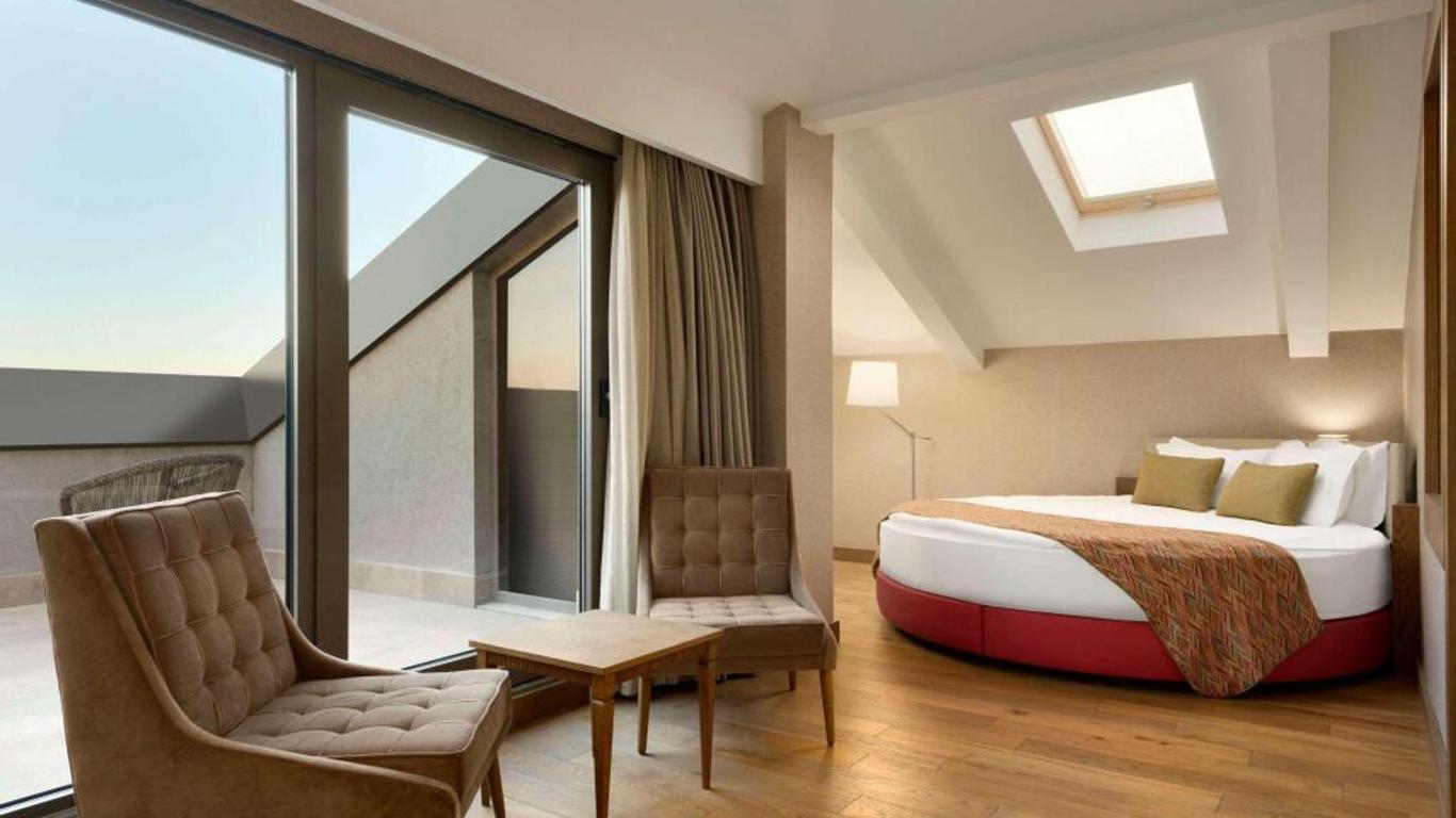 Ramada Adana Hotel