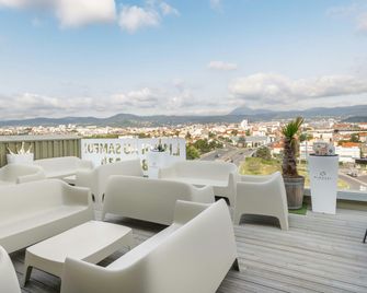 B&B HOTEL Clermont-Ferrand A71/A75 La Méridienne - Clermont-Ferrand - Balcón