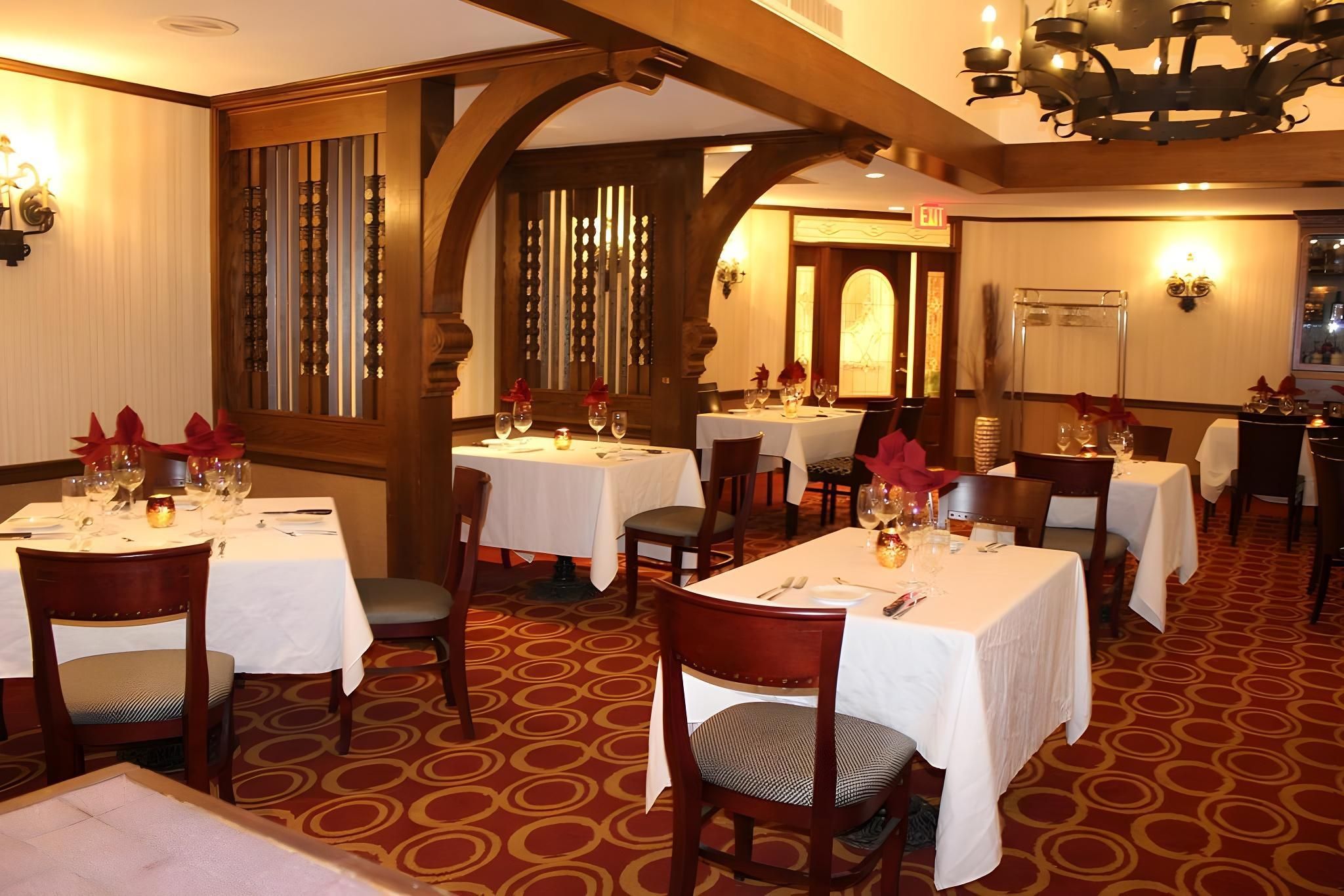 The Avalon Hotel and Conference Center - Erie - Restaurant
