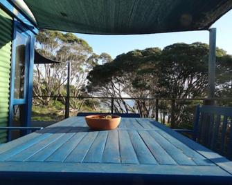 Georgina's Place - secluded beach getaway - Penneshaw