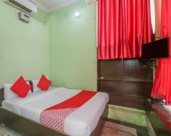 Spot On Gangotri Lodge - Madanapalle - Bedroom