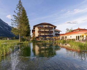 Alpenhotel Karwendel -Adults only- - Leutasch - Gebouw