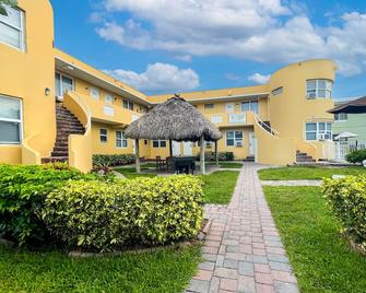 Hollywood Beach Seaside - הוליווד - בניין