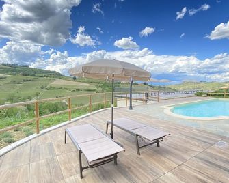 Le Cornici - Cascina di Charme - Diano d'Alba