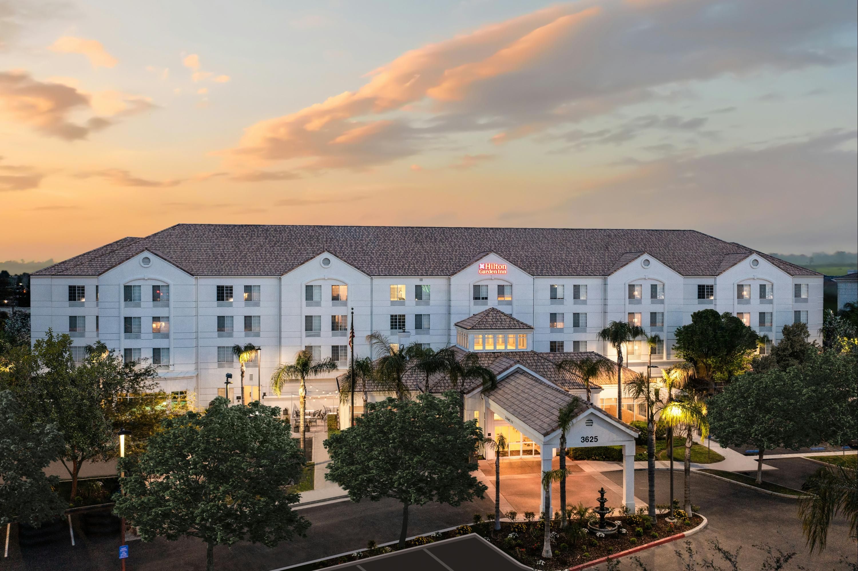 Hilton Garden Inn Bakersfield - Bakersfield - Edificio