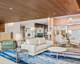 Fairfield by Marriott Inn & Suites Baraboo - West Baraboo - Вітальня