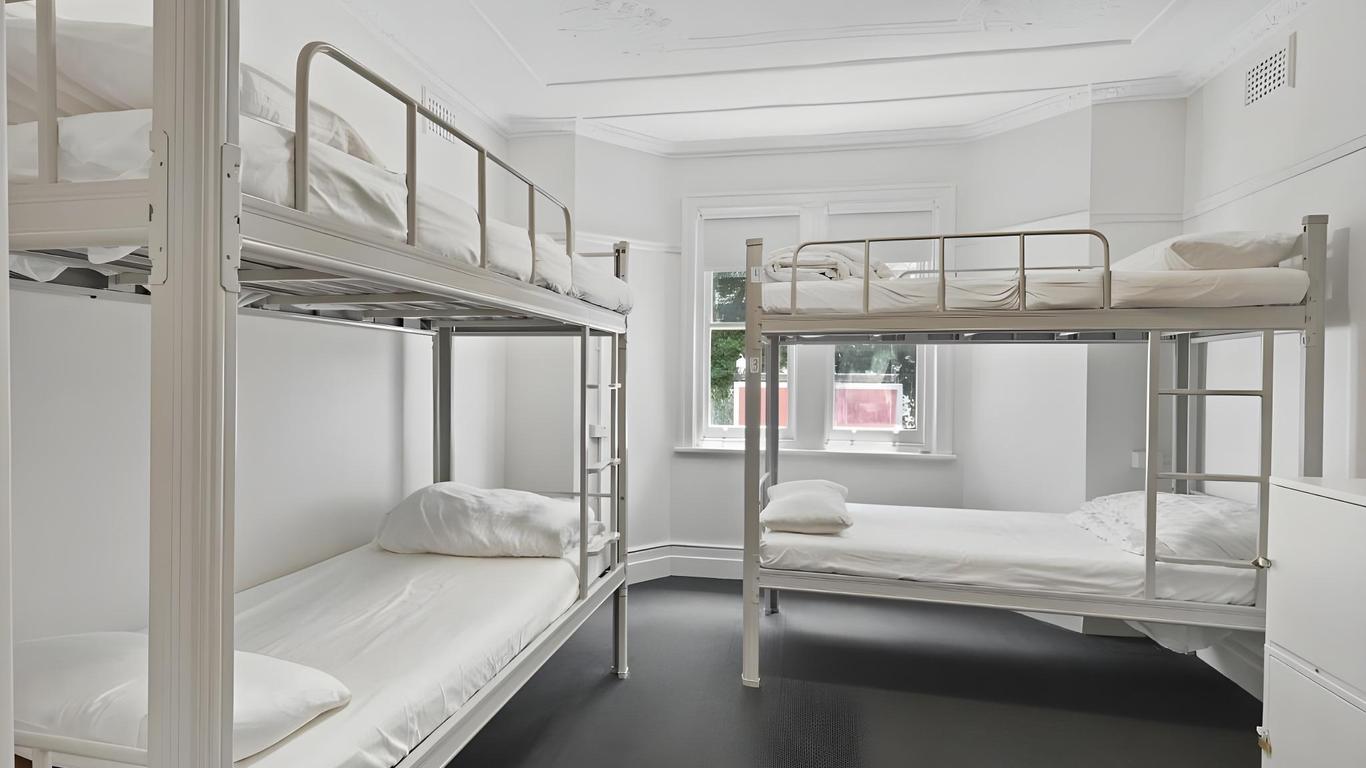 Urban Nomad - Potts Point (18 - 39 only)
