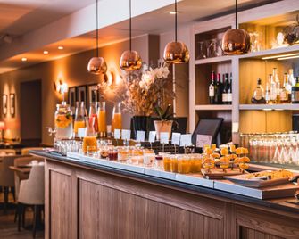 Cour du Corbeau Hotel Strasbourg - MGallery Collection - סטרסבור - בר