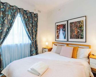 Cozy 3 BR Family Home in Mentone - Mentone - Bedroom